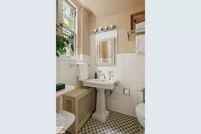 1 Pierrepont Street #1A, New York City, NY 11201 - Photo 5