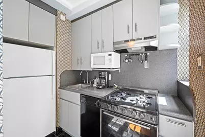 10 Mitchell Place #3A, New York, NY 10017 - Photo 5