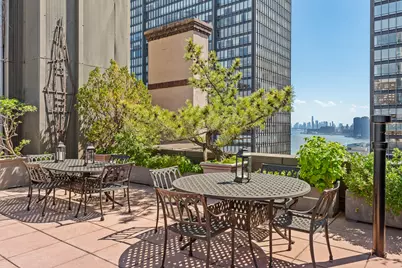 10 Mitchell Place #3A, New York, NY 10017 - Photo 7