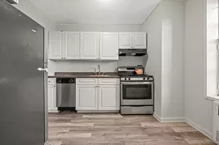 282 E 35th St, New York City, NY 11203 - Photo 9