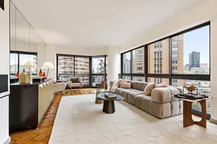 200 E 61st St, New York City, NY 10065 - Photo 1