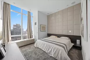 230 W 56th St, New York City, NY 10019 - Photo 19