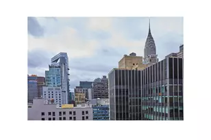 212 E 47th St, New York City, NY 10017 - Photo 7
