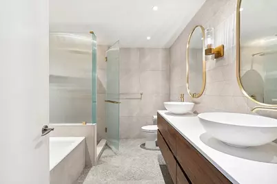 464 W 44th Street #PHC, New York, NY 10036 - Photo 5