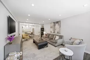 211 E 53rd St, New York City, NY 10022 - Photo 1