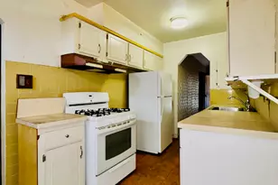 1842 Schieffelin Ave, Bronx, NY 10466 - Photo 21