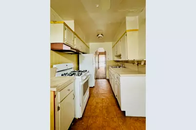 1842 Schieffelin Avenue #TWN, Bronx, NY 10466 - Photo 17