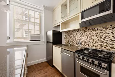 517 E 77th Street #2G, New York City, NY 10075 - Photo 3