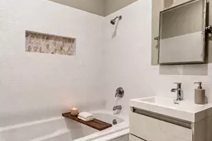 689 Myrtle Ave, New York City, NY 11205 - Photo 9