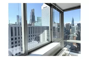 235 E 55th St, New York City, NY 10022 - Photo 3