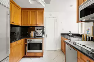 7 E 85th St, New York City, NY 10028 - Photo 9