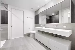545 W 48th St, New York City, NY 10036 - Photo 7
