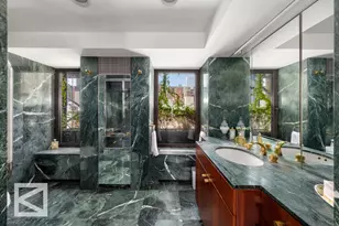 450 E 52nd St, New York City, NY 10022 - Photo 25