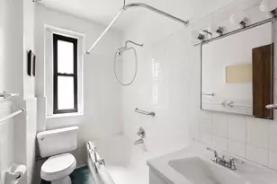 230 E 71st St, New York City, NY 10021 - Photo 5