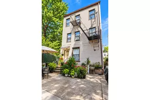 163 Greenpoint Ave, New York City, NY 11222 - Photo 11