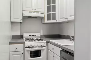 408 W 57th St, New York, NY 10019 - Photo 5