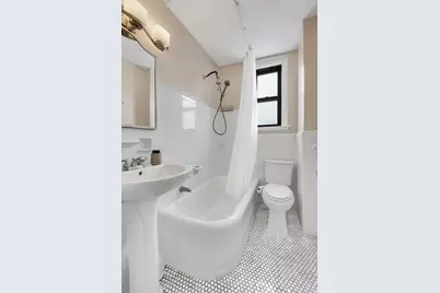 50 W 106th Street #8B, New York, NY 10025 - Photo 7