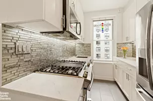 215 W 91st St, New York City, NY 10024 - Photo 3