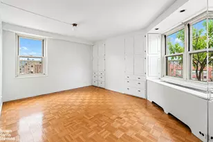 305 E 24th St, New York City, NY 10010 - Photo 9