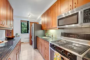 735 Kappock St, New York City, NY 10463 - Photo 13