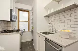 11 W 69th St, New York City, NY 10023 - Photo 9