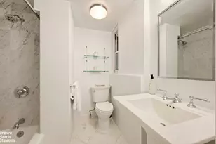 11 W 69th St, New York City, NY 10023 - Photo 7