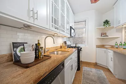 136 W 75th Street #3C, New York, NY 10023 - Photo 7