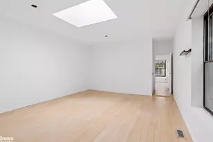 331 Vanderbilt Ave, New York City, NY 11205 - Photo 3