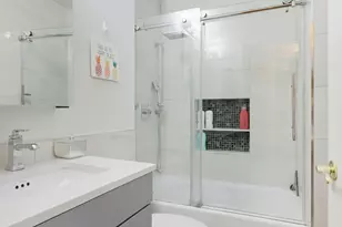 330 E 75th St, New York City, NY 10021 - Photo 7