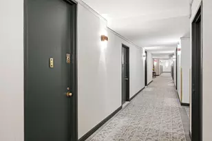 393 W 49th St, New York City, NY 10019 - Photo 19