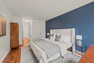 393 W 49th St, New York City, NY 10019 - Photo 13