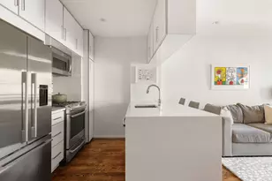 23-37 31st Rd, New York City, NY 11106 - Photo 3