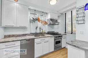 520 E 76th St, New York City, NY 10021 - Photo 5