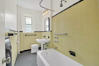 91 Payson Avenue #2C, New York, NY 10034 - Photo 5