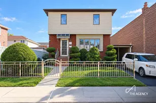 11 Austin Ave, New York, NY 10305 - Photo 1