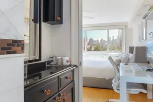 401 East 86th St, New York City, NY 10028 - Photo 9