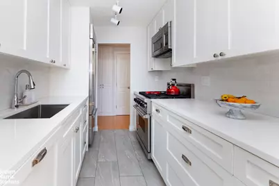 401 E 86th Street #10C, New York City, NY 10028 - Photo 5
