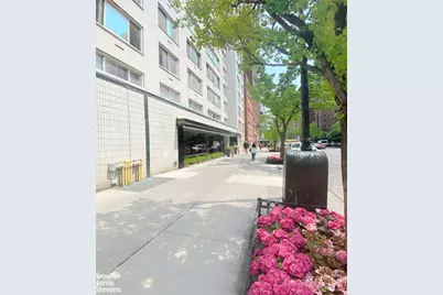 401 E 86th Street #10C, New York City, NY 10028 - Photo 19