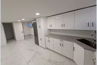 2710 E 23rd Street #2, New York City, NY 11235 - Photo 23