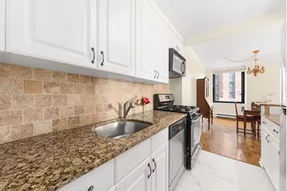 1641 3rd Avenue #22A, New York City, NY 10128 - Photo 3