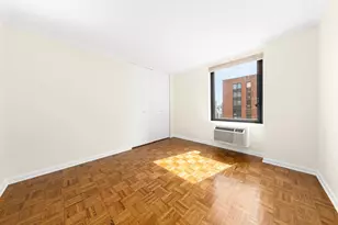 1641 3rd Ave, New York City, NY 10128 - Photo 7