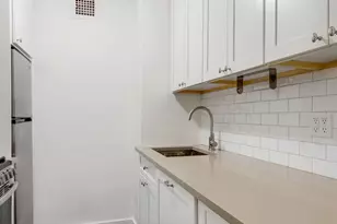357 E 57th St, New York City, NY 10022 - Photo 7