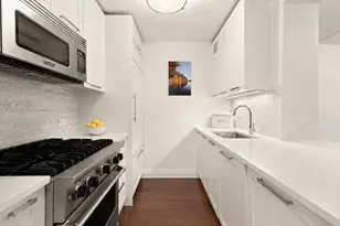 200 E 94th St, New York City, NY 10128 - Photo 3