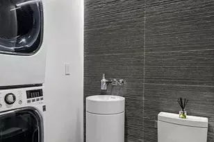 360 E 88th St, New York City, NY 10128 - Photo 5