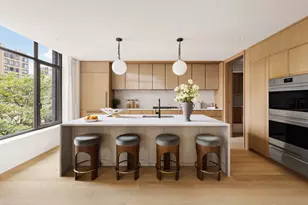 142 W 21st St, New York City, NY 10011 - Photo 3