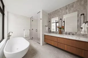 142 W 21st St, New York City, NY 10011 - Photo 9