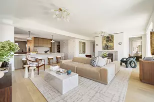 142 W 21st St, New York City, NY 10011 - Photo 3