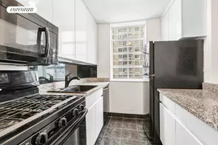 200 E 90th St, New York City, NY 10128 - Photo 15