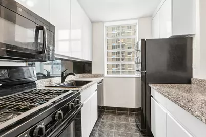 200 E 90th Street #12G, New York City, NY 10128 - Photo 5