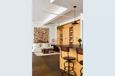 335 W 38th Street #3, New York City, NY 10018 - Photo 5